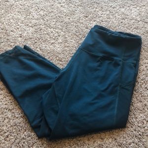 Old Navy teal crop pants
